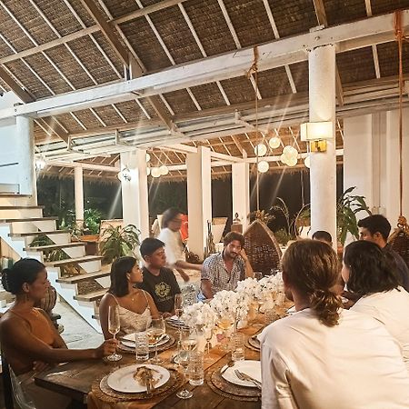 The Living Room Siargao ゼネラル・ルナ エクステリア 写真